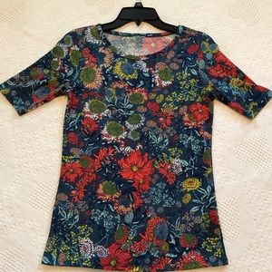 Beautiful multicolored-floral-elbow sleeves shirt perfect for spring or anytime